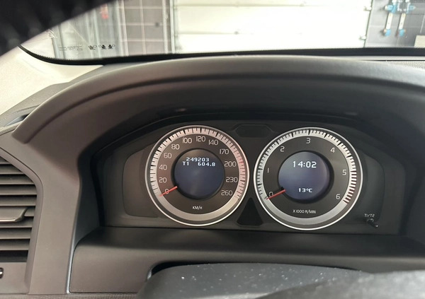 Volvo XC 60 cena 54000 przebieg: 249500, rok produkcji 2013 z Łochów małe 172